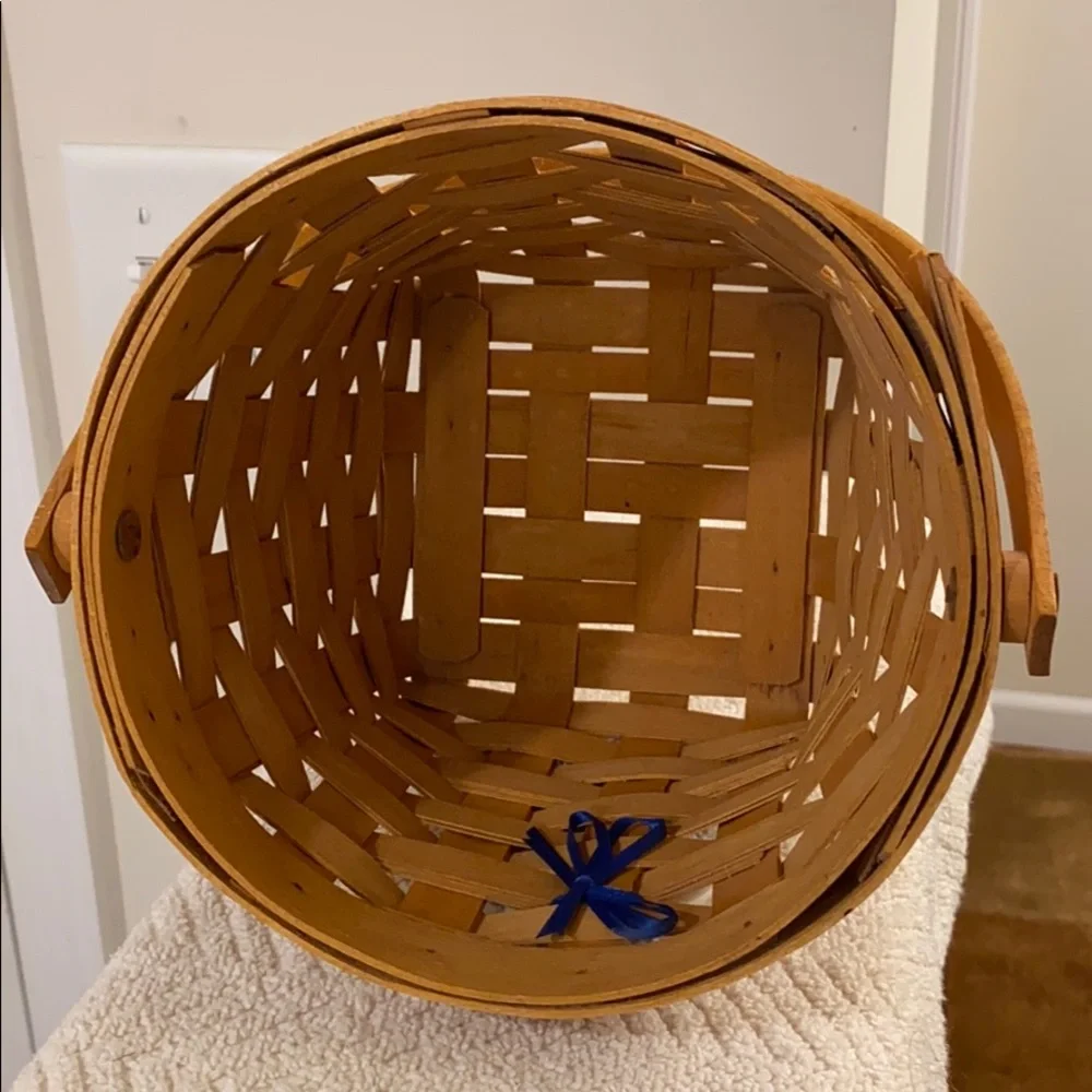 Vintage 1995 Longaberger Brown Handwoven Fruit Basket Swinging Handle & Tie-on
